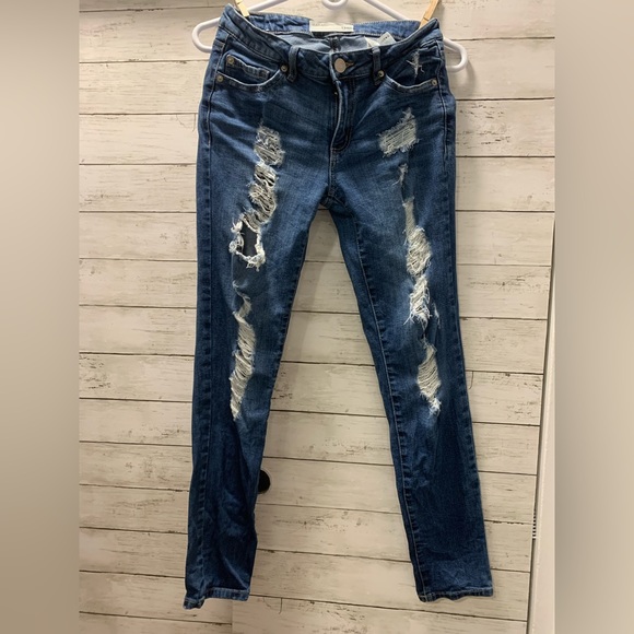 Garage Denim - GARAGE Women's 5  Distressed Destroyed super skinny Jeans